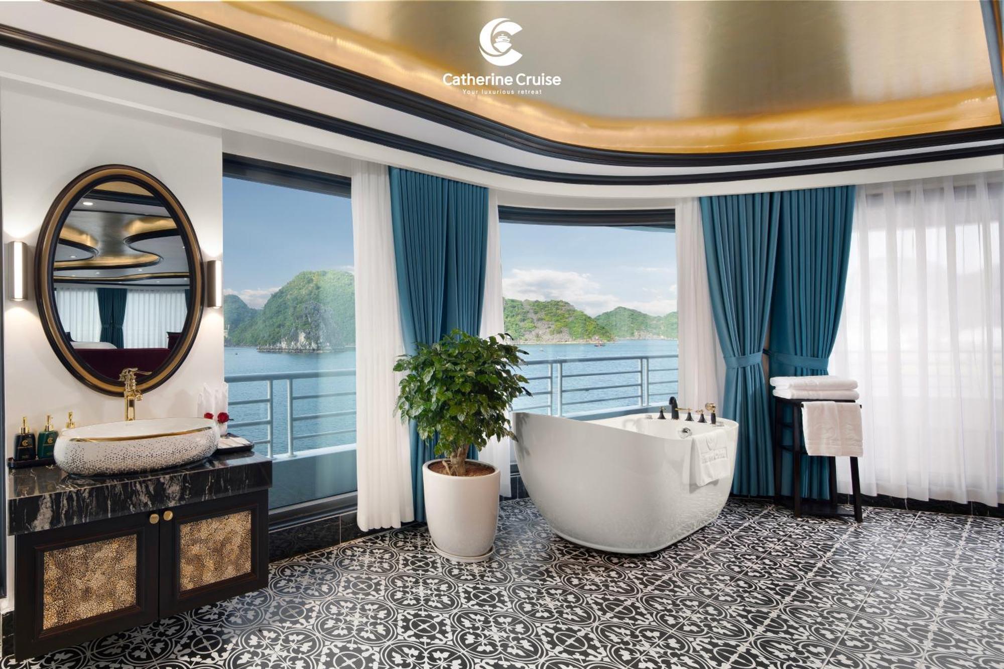 Catherine Cruises Ha Long Bay Exteriör bild